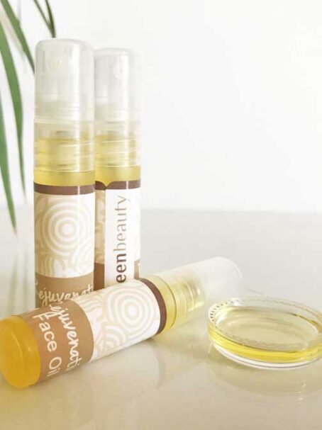 Rejuvenating face oil by Green Beauty