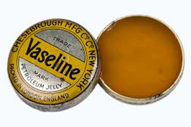 Read more about the article 5 Reasons Why I Would NEVER Use Vaseline